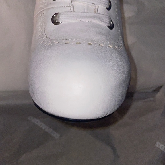 DSQUARED White Lace-Up Heeled Boots - Picture 9 of 13